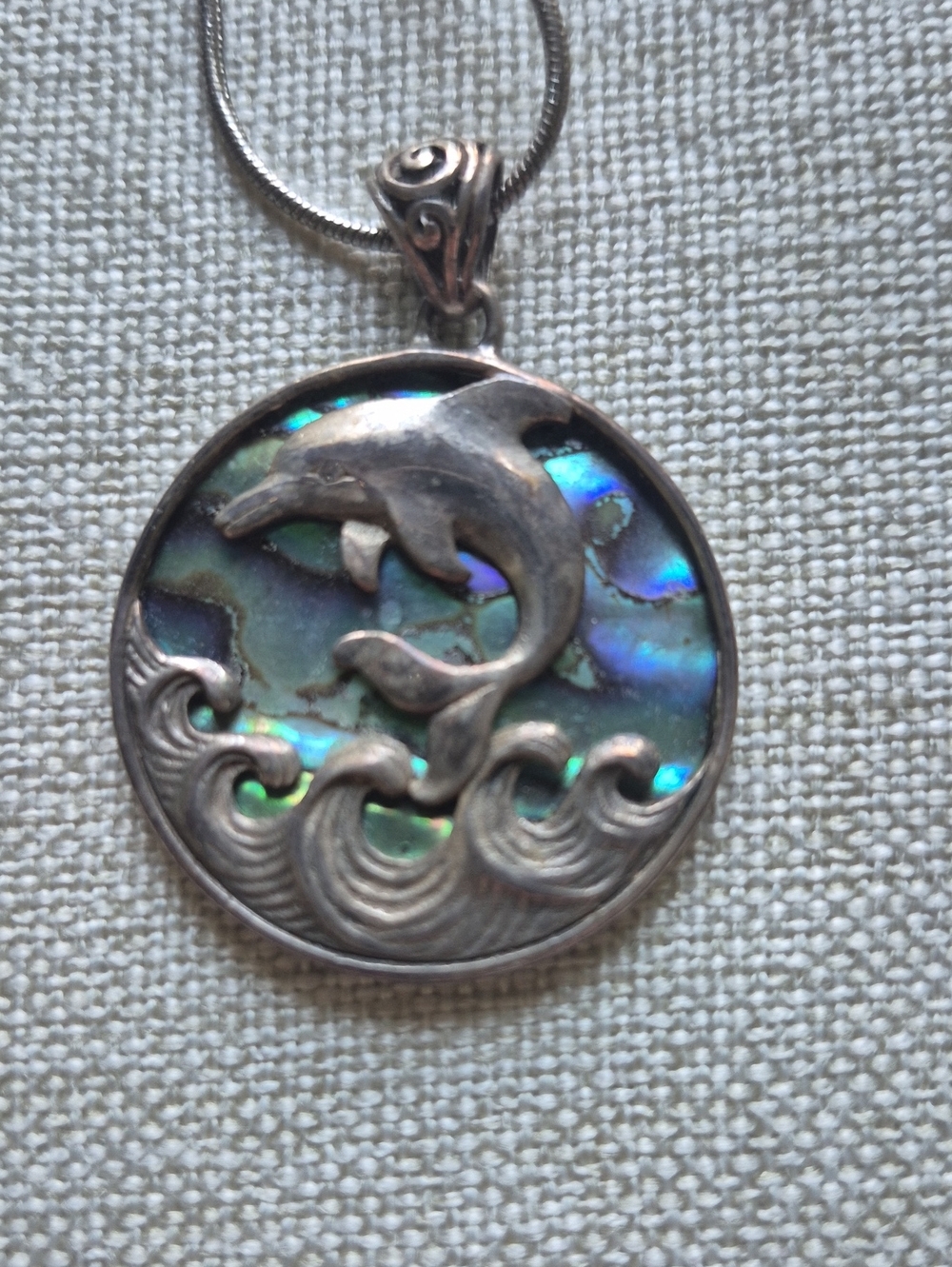 Pretty ABALONIE Pendant With Raised Porpoise In The Ocean  Sterling Silver
